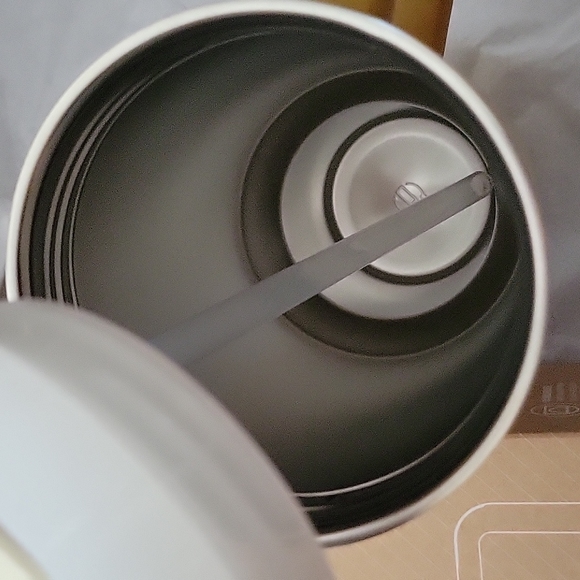 NIB Stanley Adventure Quencher 2.0 Flowstate Tumbler 40oz - Picture 5 of 5